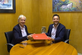 Signat amb CaixaBank un contracte de patrocini per al Concurs de Castells 2024